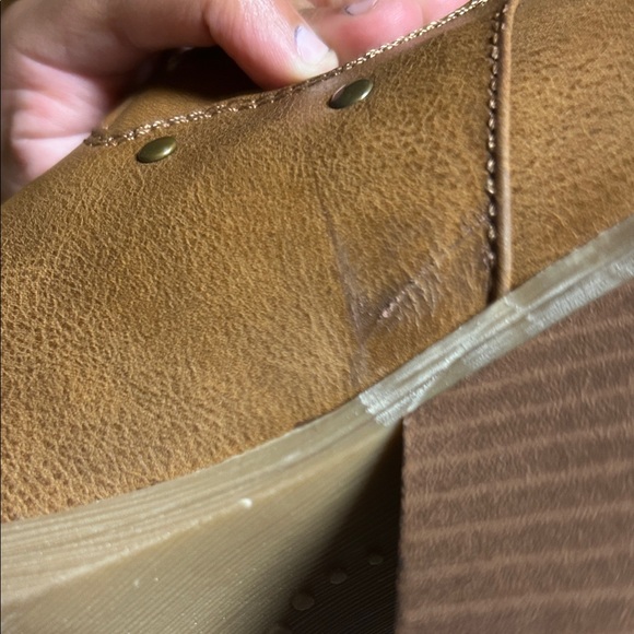 Women’s Tan Leather Boots NWOT - Picture 5 of 7